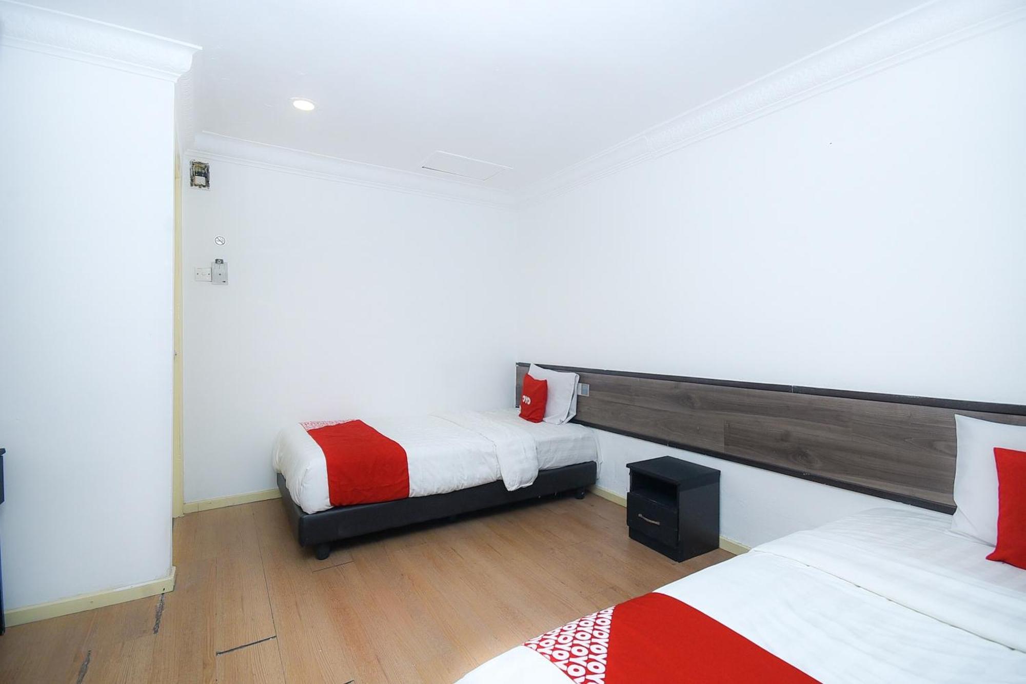 מירי Oyo 90820 River Inn מראה חיצוני תמונה